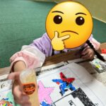放課後等デイサービスぽらりすで、ものづくり教室「貼り絵」に取り組む子ども。
